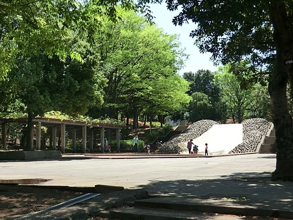 横浜市緑区霧が丘2丁目 全2棟2号棟(萱場公園)