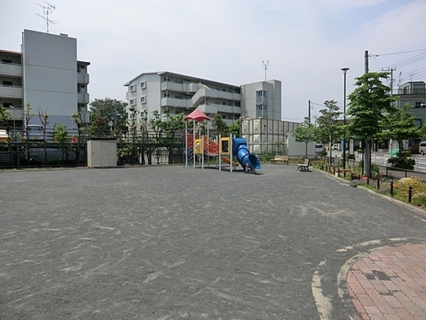 横浜市旭区三反田町の土地(南原ふれあい公園)