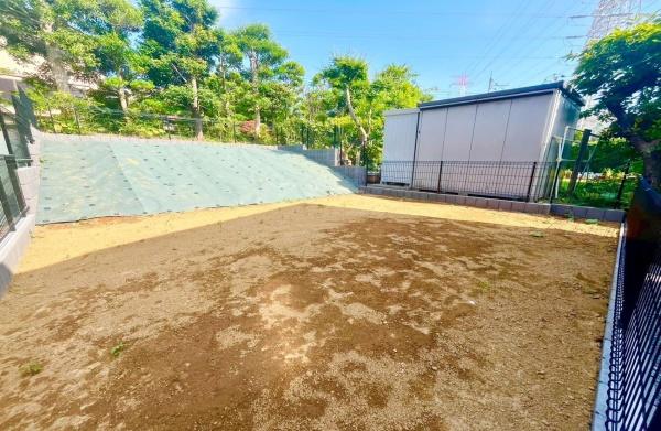 瀬谷区阿久和東2丁目　全2棟2号棟