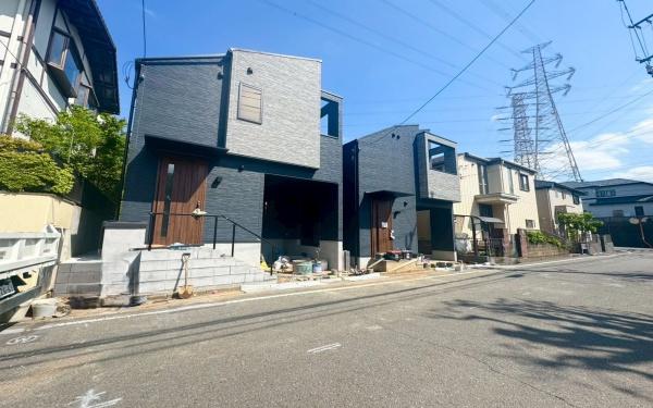 瀬谷区阿久和東2丁目　全2棟2号棟