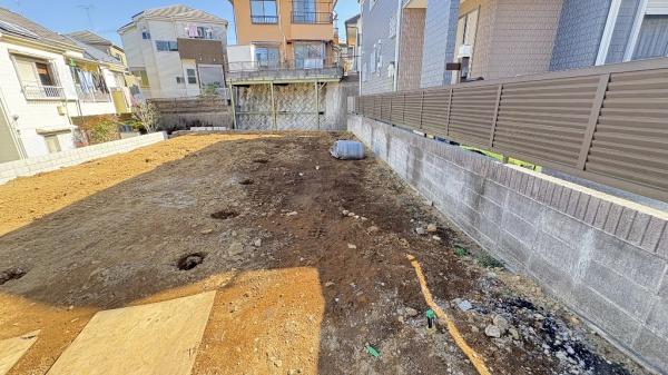 磯子区岡村2丁目　全2棟B号棟