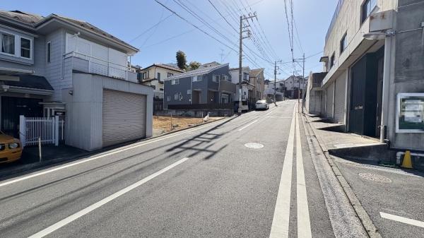 磯子区岡村2丁目　全2棟B号棟