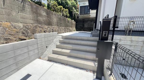 神奈川区三枚町　全2棟2号棟