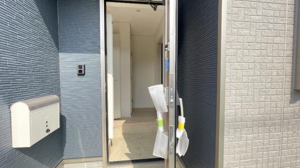 旭区上白根町　２号棟