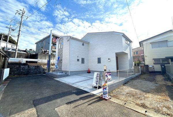 旭区笹野台１丁目　１号棟