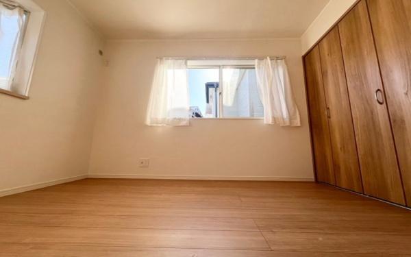 横浜市西区境之谷の中古一戸建て(寝室)