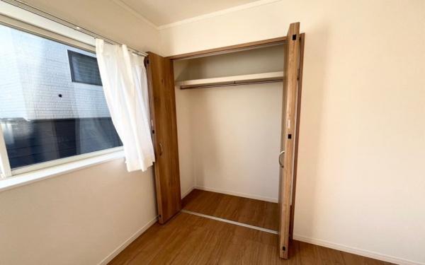 横浜市西区境之谷の中古一戸建て(収納)