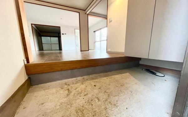 横浜市神奈川区七島町の中古一戸建て