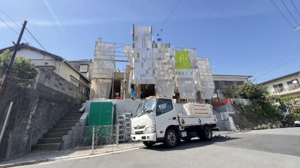 南区六ッ川2丁目　全2棟Ａ棟