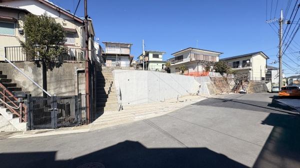 南区六ッ川2丁目　全2棟Ｂ棟