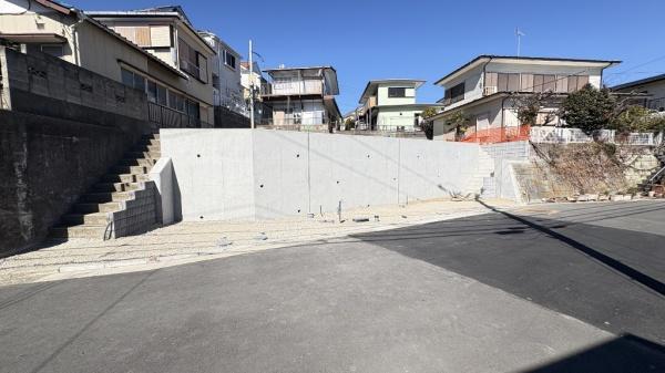 南区六ッ川2丁目　全2棟Ｂ棟