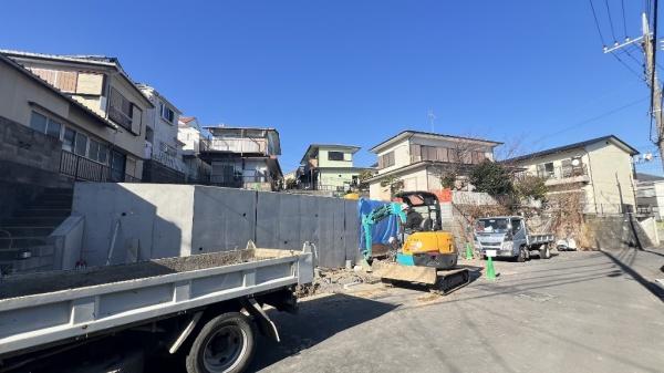 南区六ッ川2丁目　全2棟Ｂ棟