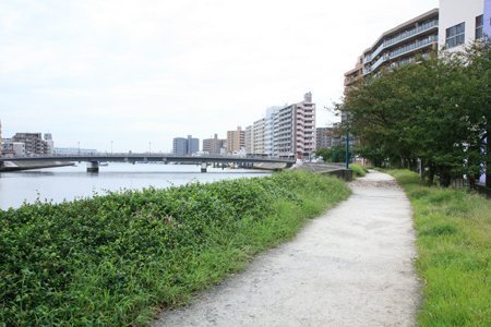 エンゼルハイムリバーサイド鶴見本町通(潮鶴橋水際緑道)