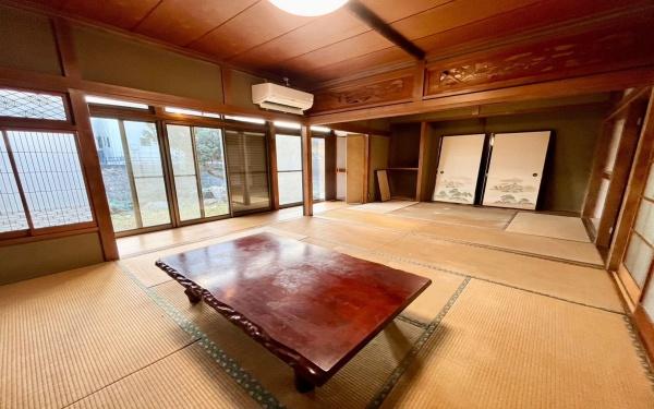 金沢区富岡西２丁目