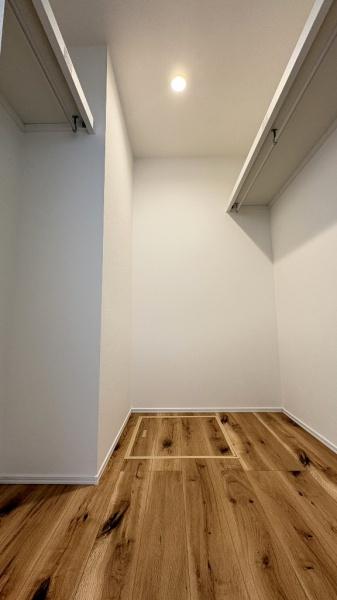 港南区笹下2丁目　全1棟