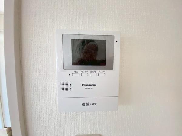 旭区上白根３丁目　第９　１号棟