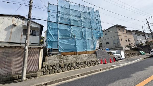 鎌倉市津西1丁目　全1棟