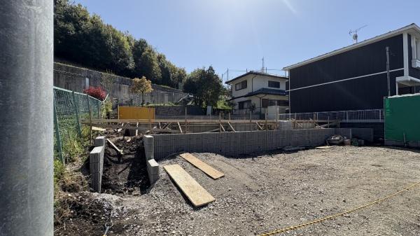 戸塚区秋葉町　全2棟2号棟