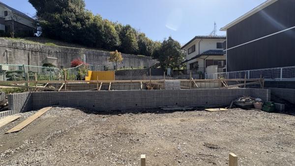 戸塚区秋葉町　全2棟2号棟