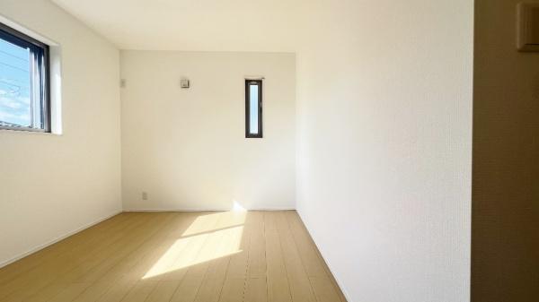 茅ケ崎市室田3丁目　全2棟1号棟