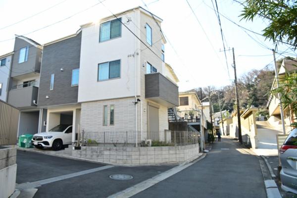 横浜市南区睦町２丁目の中古一戸建て