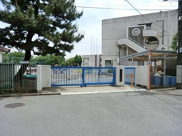 川崎市中原区宮内3丁目の新築一戸建(川崎市立宮内中学校)