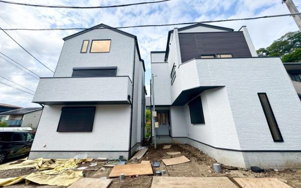 金沢津六浦東1丁目　全2棟2号棟