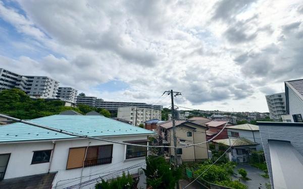 金沢津六浦東1丁目　全2棟2号棟