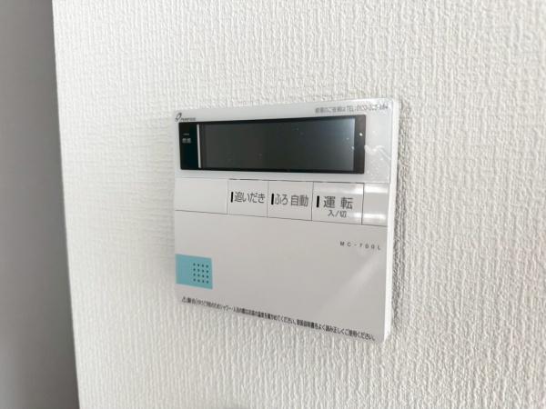 金沢津六浦東1丁目　全2棟2号棟