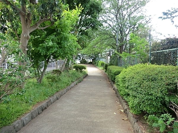 神奈川区羽沢南2丁目 全2棟A号棟(釜台公園)