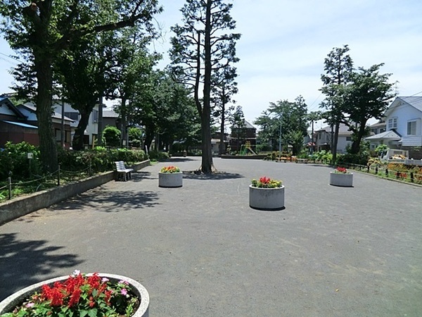 横浜市瀬谷区三ツ境第5 全3棟2号棟(三ツ境公園)