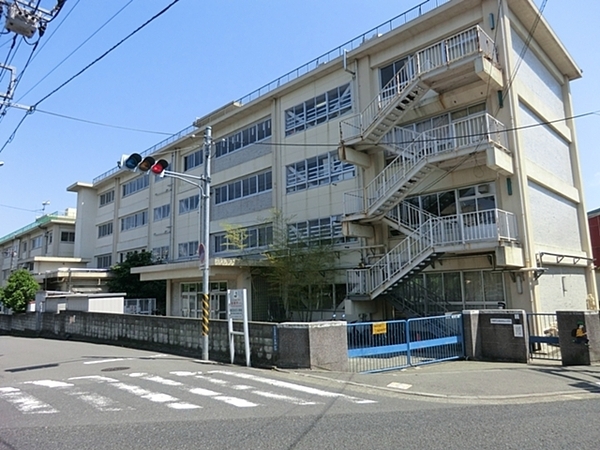川崎市麻生区王禅寺西3丁目の新築一戸建(川崎市立南百合丘小学校)
