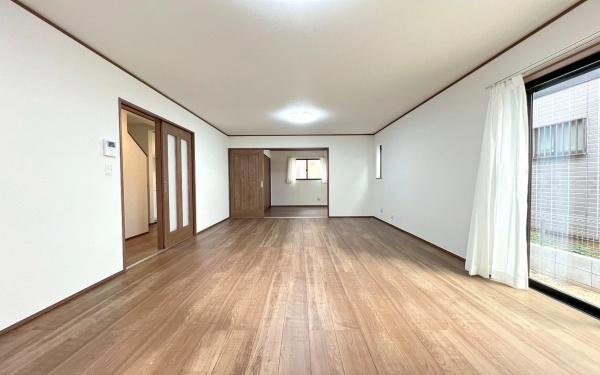 鶴見区北寺尾５丁目　８期全２棟２号棟