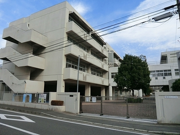 横浜市鶴見区尻手1丁目の土地(横浜市立市場小学校)
