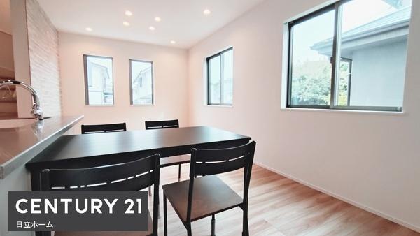 旭区今宿1丁目 全2棟1号棟(リビング)