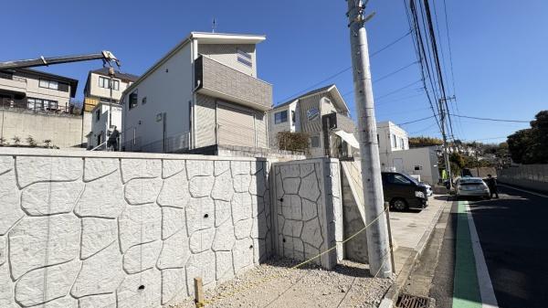 青葉区荏子田1丁目　戸建て