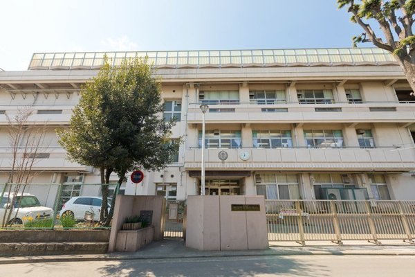 横浜市西区浜松町の土地(横浜市立西中学校)