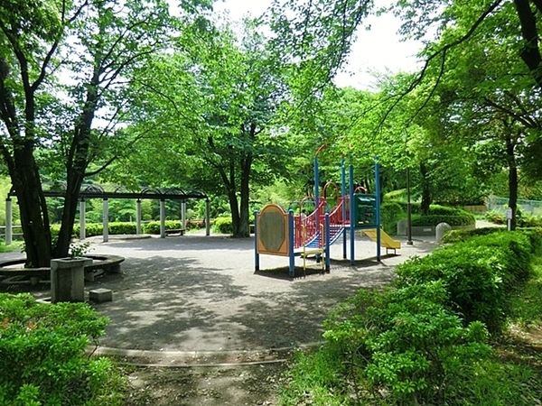 都筑区南山田町(南山田たけとんぼ公園)