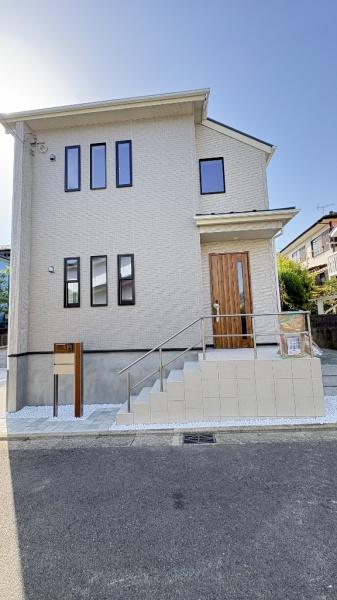 旭区中白根２丁目　全１棟１号棟