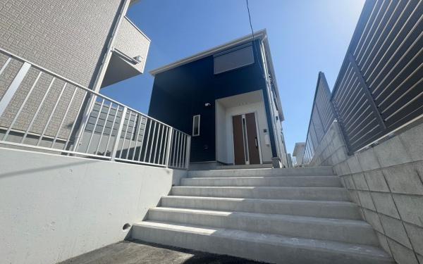 保土ケ谷区峰沢町第２全２棟２号棟
