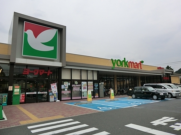 金沢区六浦南1丁目 全2棟1号棟(ヨークマート六浦店)