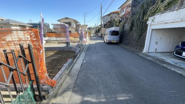 磯子区杉田7丁目　全2棟1号棟