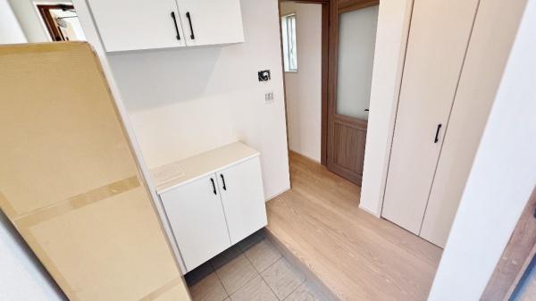 中区本郷町3丁目　全1棟