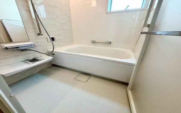 西区元久保町　全2棟A号棟