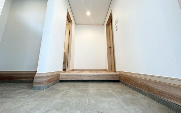 西区元久保町　全2棟A号棟