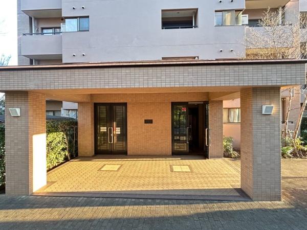 港北ファミールハイツ８号棟