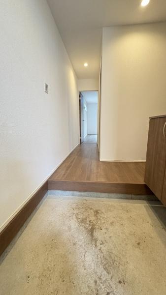 港南区笹下3丁目　全2棟2号棟