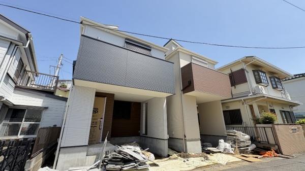 港南区笹下3丁目　全2棟2号棟