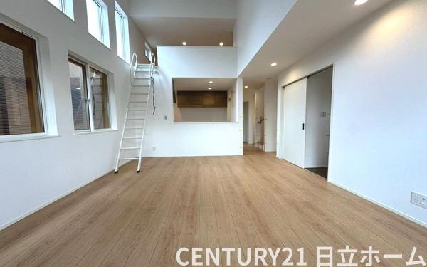 戸塚区戸塚町　全３棟A号棟