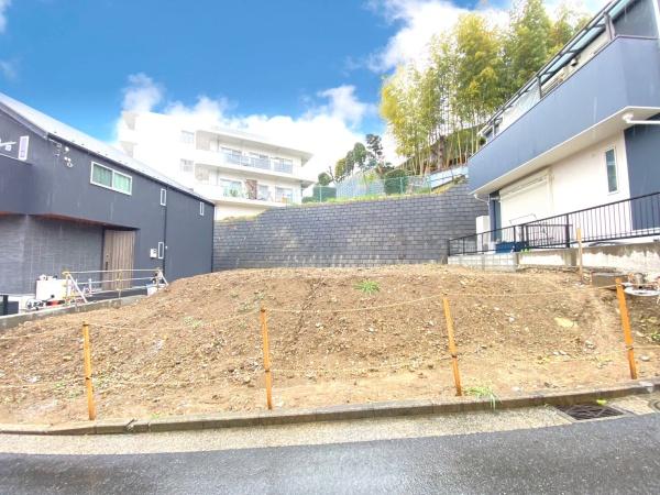 港北区高田東2丁目　売地